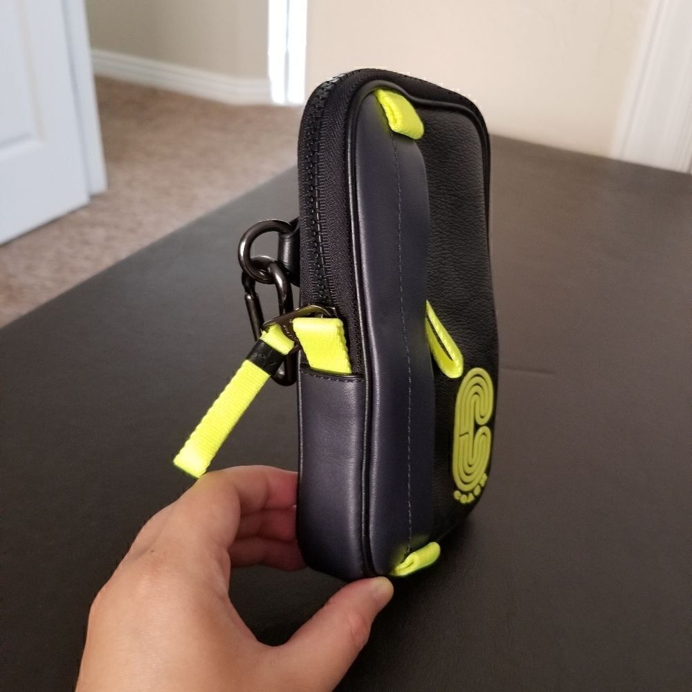 Coach Terrain Small Bag - Picture 3 of 5